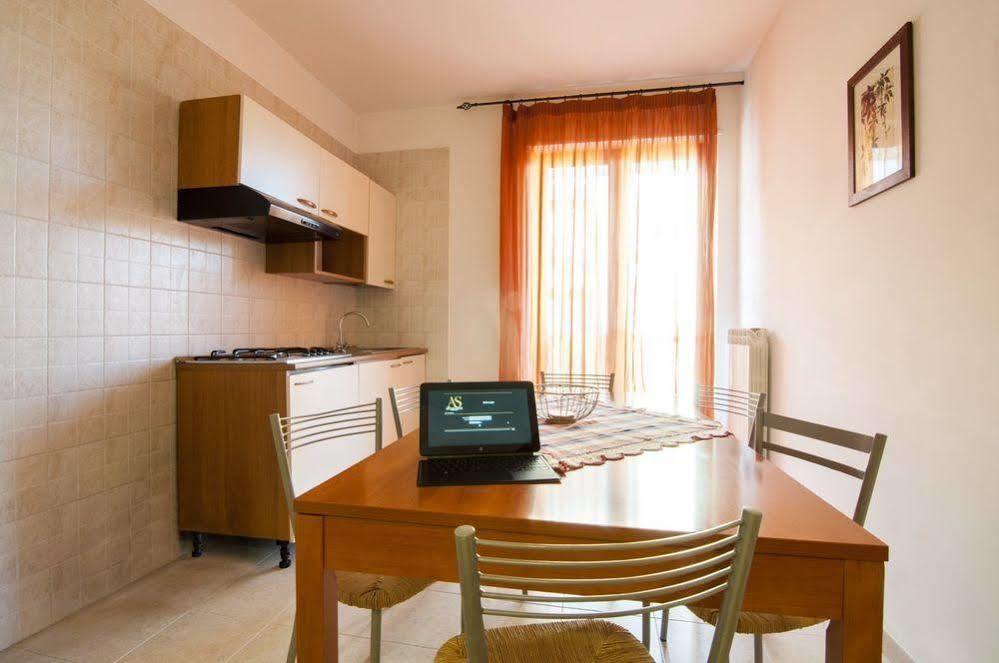 Ciao Hotel & Residence - Apartments Конверсано Екстер'єр фото
